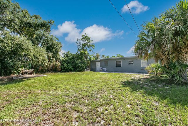 450 S Brevard Avenue, Cocoa Beach, FL 32931