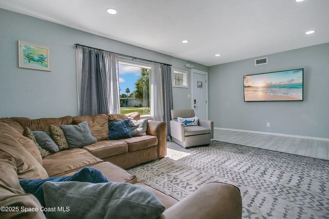 450 S Brevard Avenue, Cocoa Beach, FL 32931