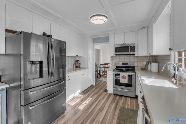 1230 Main Street W, Hartselle, AL 35640