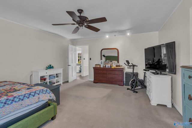 1230 Main Street W, Hartselle, AL 35640