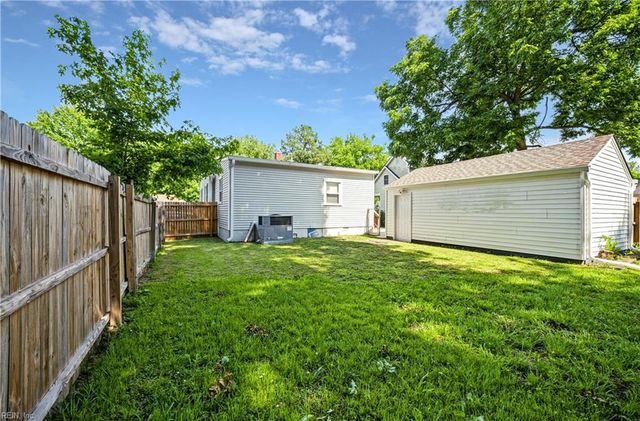 110 Maupin AVE, Portsmouth, VA 23702