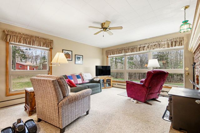 19710 230th Avenue, Paris, MI 49338
