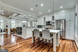 820 W GLEBE RD, Alexandria, VA 22305