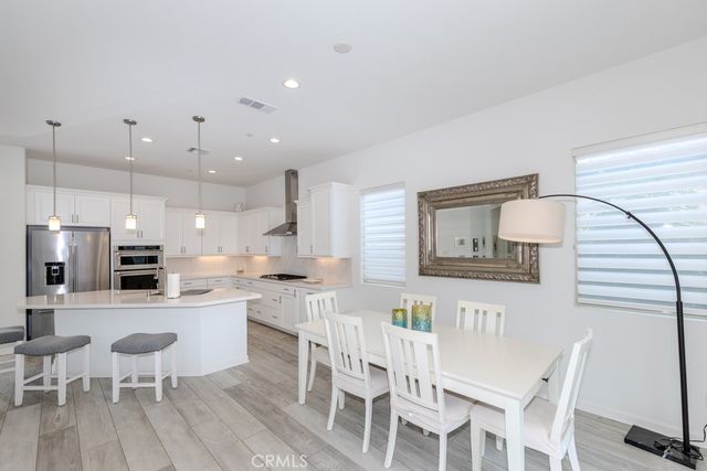 24142 Evesong, Corona, CA 92883