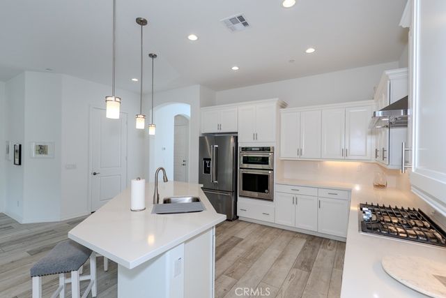 24142 Evesong, Corona, CA 92883