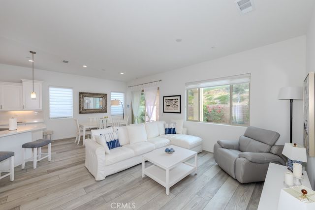 24142 Evesong, Corona, CA 92883