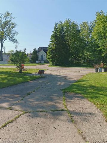 30429 Pardo Street, Garden City, MI 48135