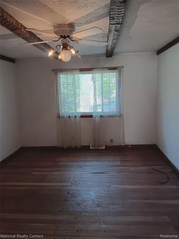 30429 Pardo Street, Garden City, MI 48135
