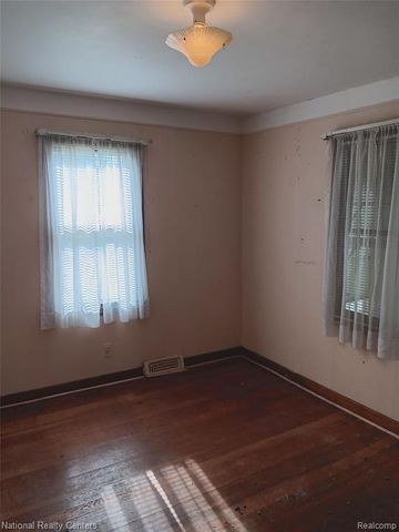 30429 Pardo Street, Garden City, MI 48135