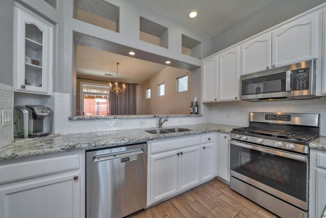 1884 Vaduz Ct, Manteca, CA 95337