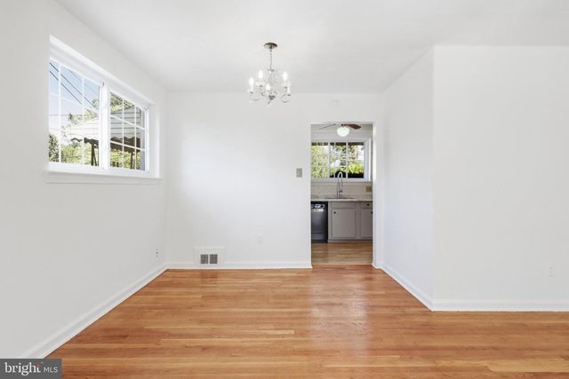 6817 CALVERTON DR, Hyattsville, MD 20782