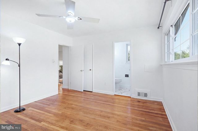 6817 CALVERTON DR, Hyattsville, MD 20782