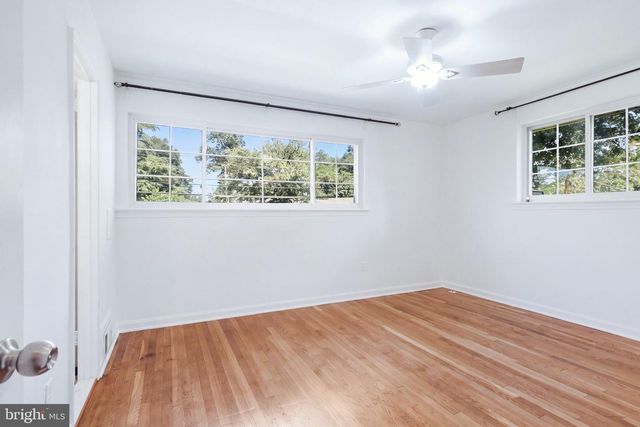 6817 CALVERTON DR, Hyattsville, MD 20782