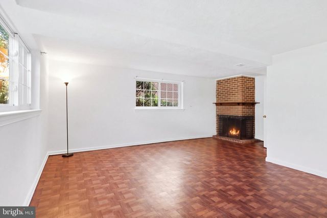 6817 CALVERTON DR, Hyattsville, MD 20782