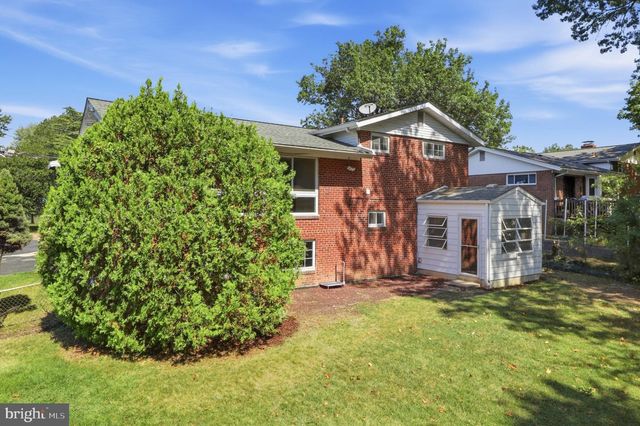 6817 CALVERTON DR, Hyattsville, MD 20782