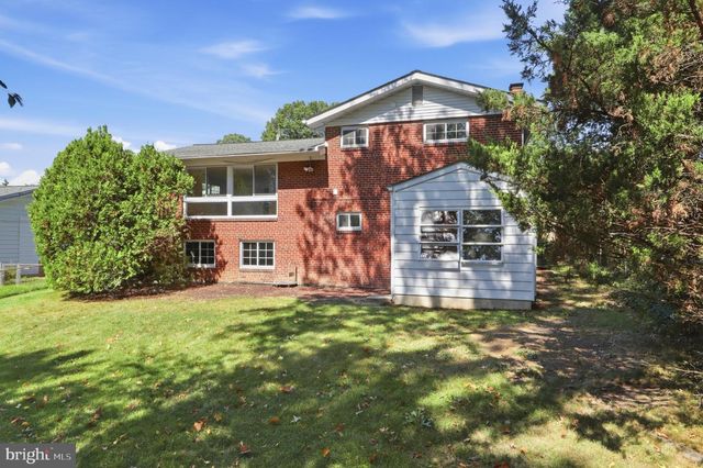 6817 CALVERTON DR, Hyattsville, MD 20782
