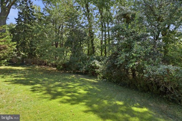 6817 CALVERTON DR, Hyattsville, MD 20782