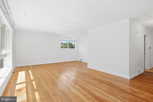 6817 CALVERTON DR, Hyattsville, MD 20782