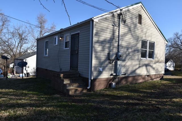 944 E Happy Hollow Dr, Clarksville, TN 37040