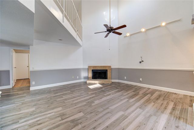 9809 Richmond Avenue D5, Houston, TX 77042
