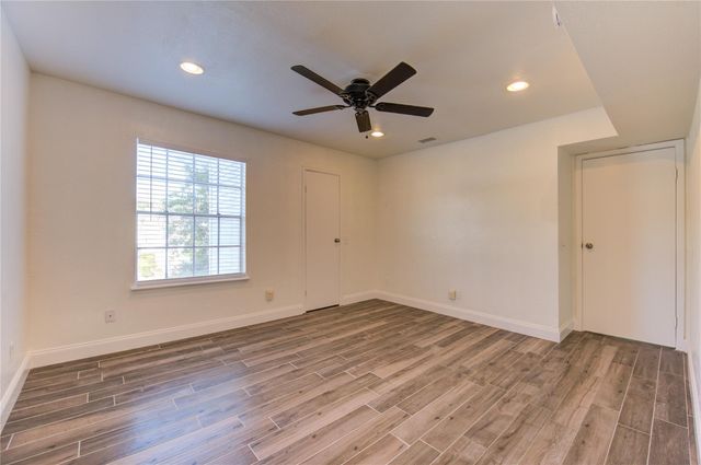 9809 Richmond Avenue D5, Houston, TX 77042