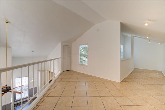 9809 Richmond Avenue D5, Houston, TX 77042