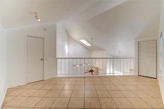9809 Richmond Avenue D5, Houston, TX 77042
