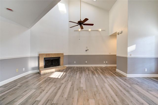 9809 Richmond Avenue D5, Houston, TX 77042