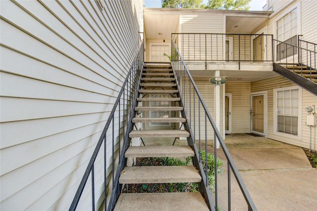 9809 Richmond Avenue D5, Houston, TX 77042