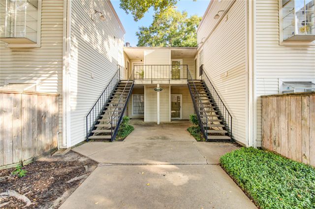 9809 Richmond Avenue D5, Houston, TX 77042