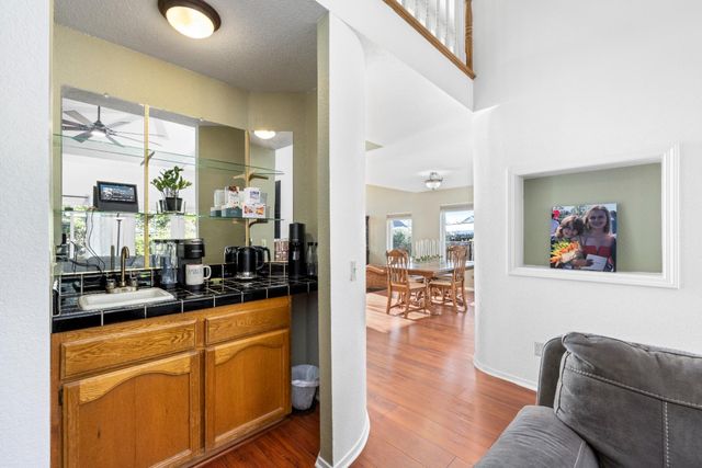 10165 Snowy Owl Way, Auburn, CA 95603