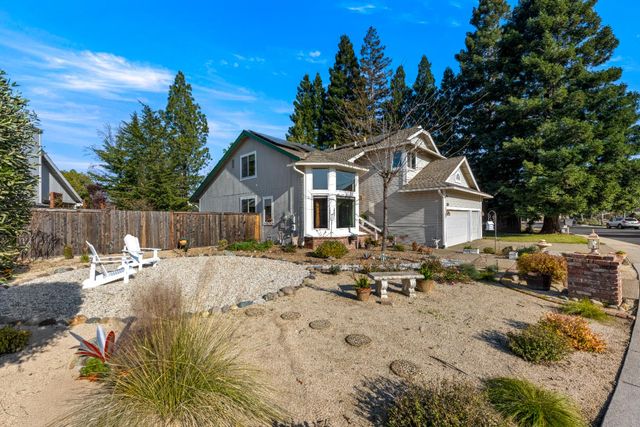 10165 Snowy Owl Way, Auburn, CA 95603