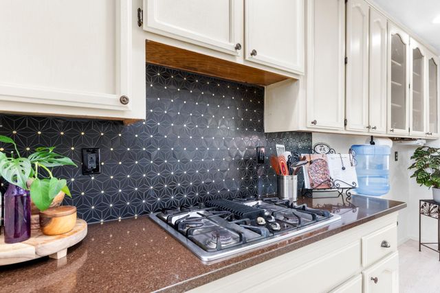 10165 Snowy Owl Way, Auburn, CA 95603