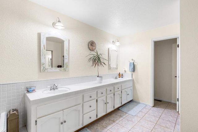 10165 Snowy Owl Way, Auburn, CA 95603