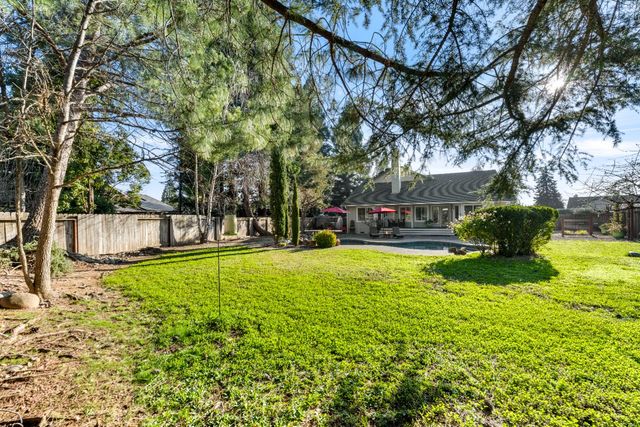 10165 Snowy Owl Way, Auburn, CA 95603