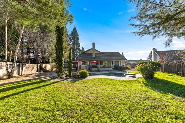 10165 Snowy Owl Way, Auburn, CA 95603