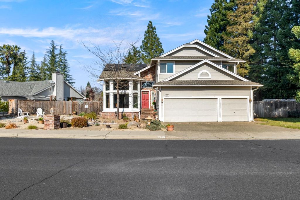10165 Snowy Owl Way, Auburn, CA 95603