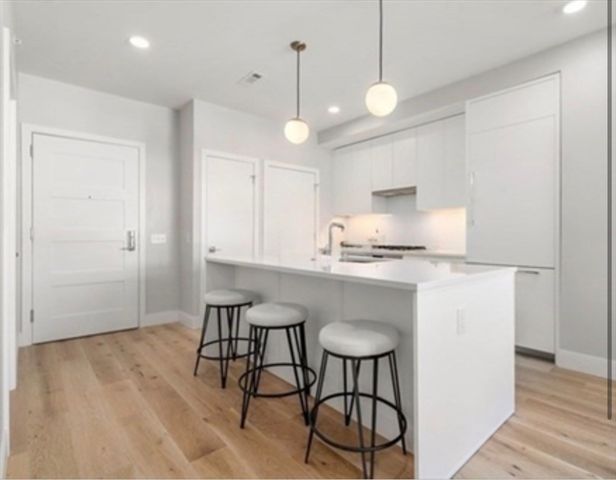 191 Washington St 720, Boston, MA 02135