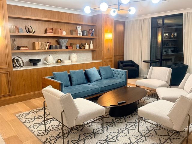 191 Washington St 720, Boston, MA 02135