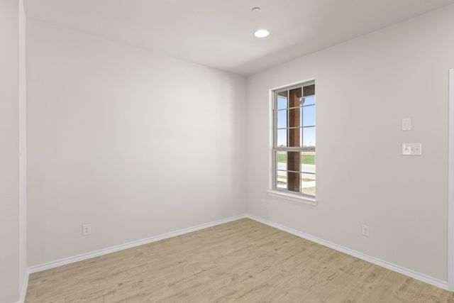 4603 Avion Drive, Sanger, TX 76266