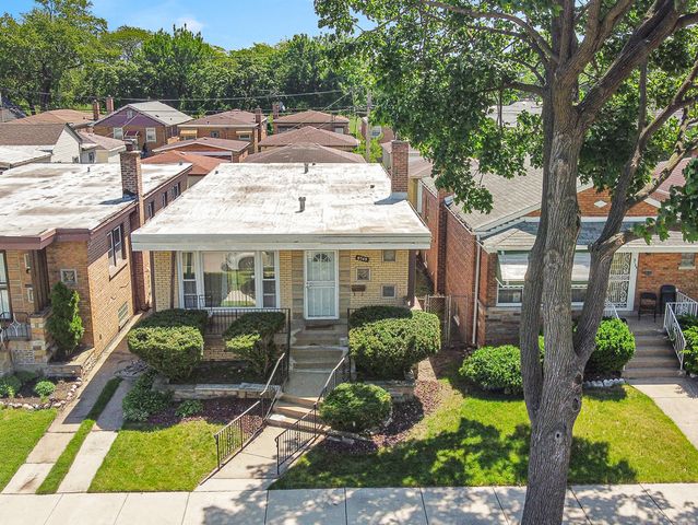 1306 E 88th Place, Chicago, IL 60619