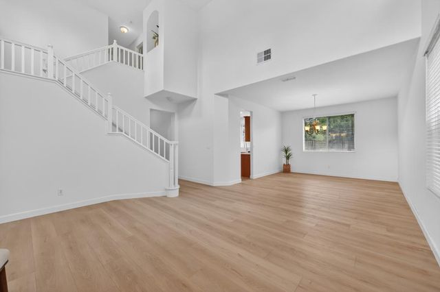 1321 Muirkirk Ct, Folsom, CA 95630