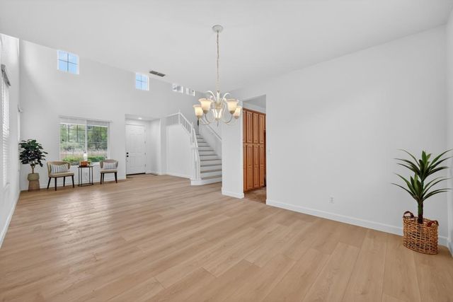 1321 Muirkirk Ct, Folsom, CA 95630