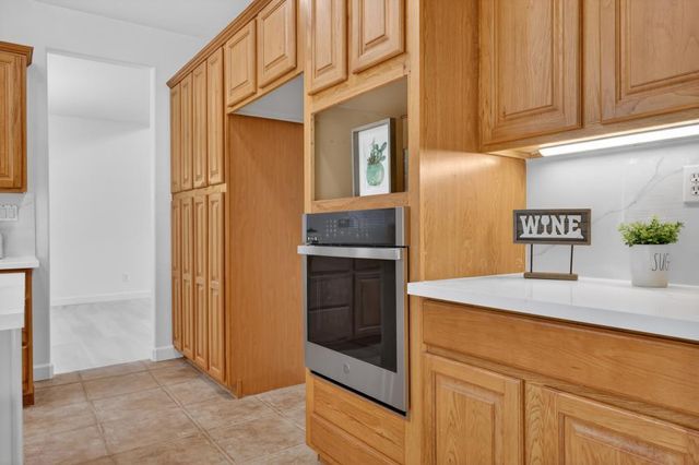 1321 Muirkirk Ct, Folsom, CA 95630