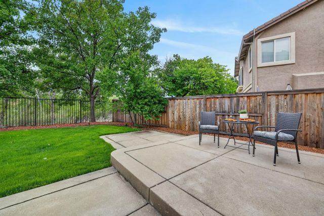 1321 Muirkirk Ct, Folsom, CA 95630