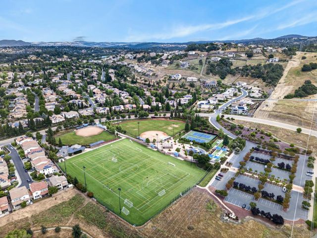1321 Muirkirk Ct, Folsom, CA 95630