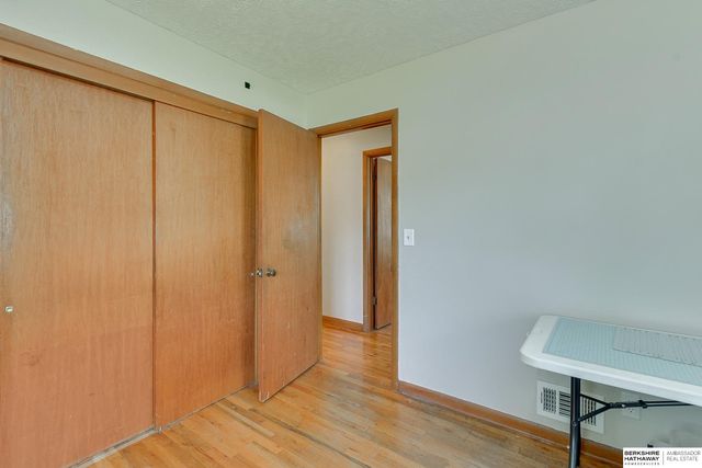 8539 Hamilton Street, Omaha, NE 68114