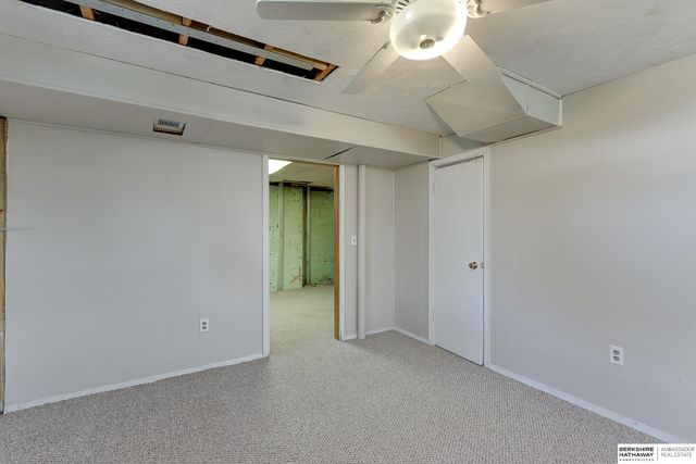 8539 Hamilton Street, Omaha, NE 68114