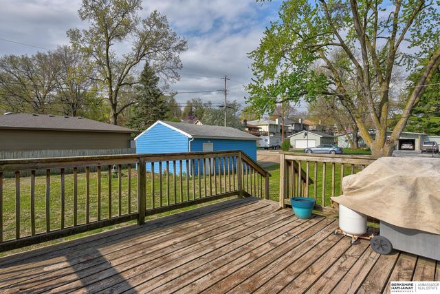 8539 Hamilton Street, Omaha, NE 68114