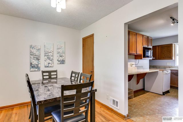 8539 Hamilton Street, Omaha, NE 68114